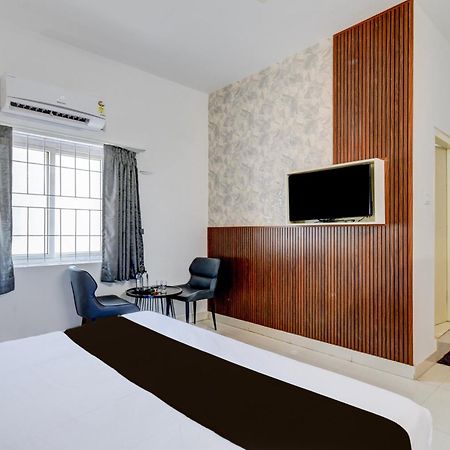 Hotel O Bee Oak Gachibowli Exteriör bild