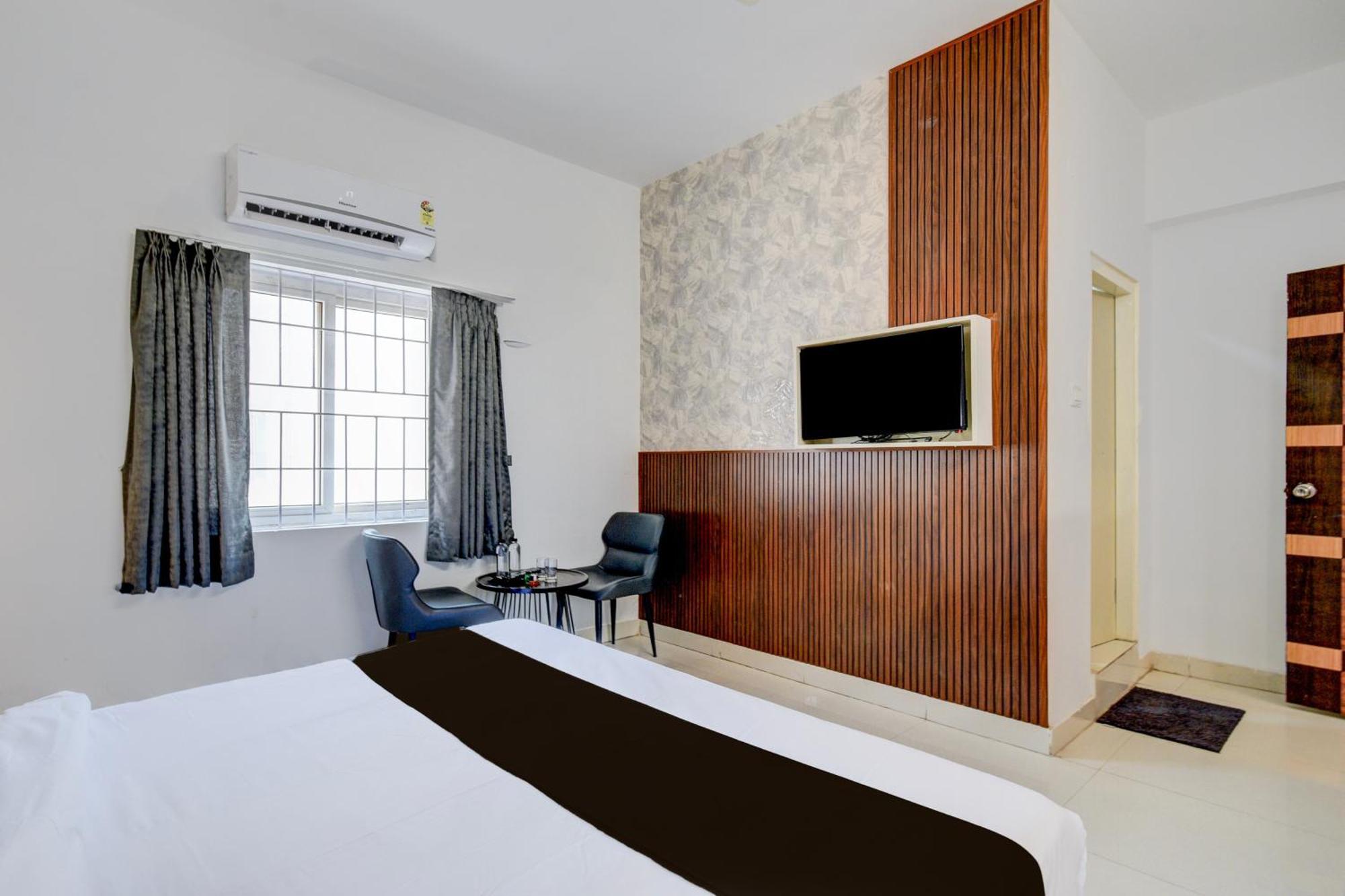 Hotel O Bee Oak Gachibowli Exteriör bild