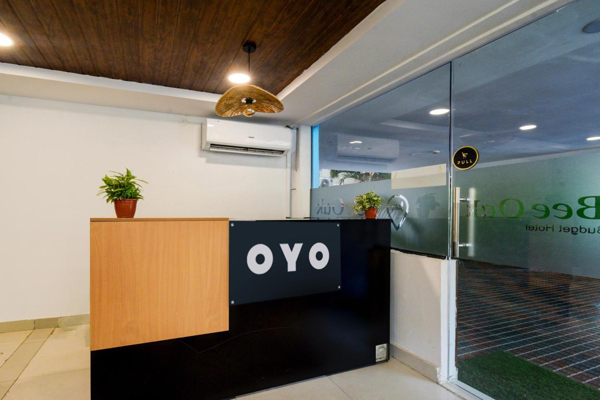 Hotel O Bee Oak Gachibowli Exteriör bild